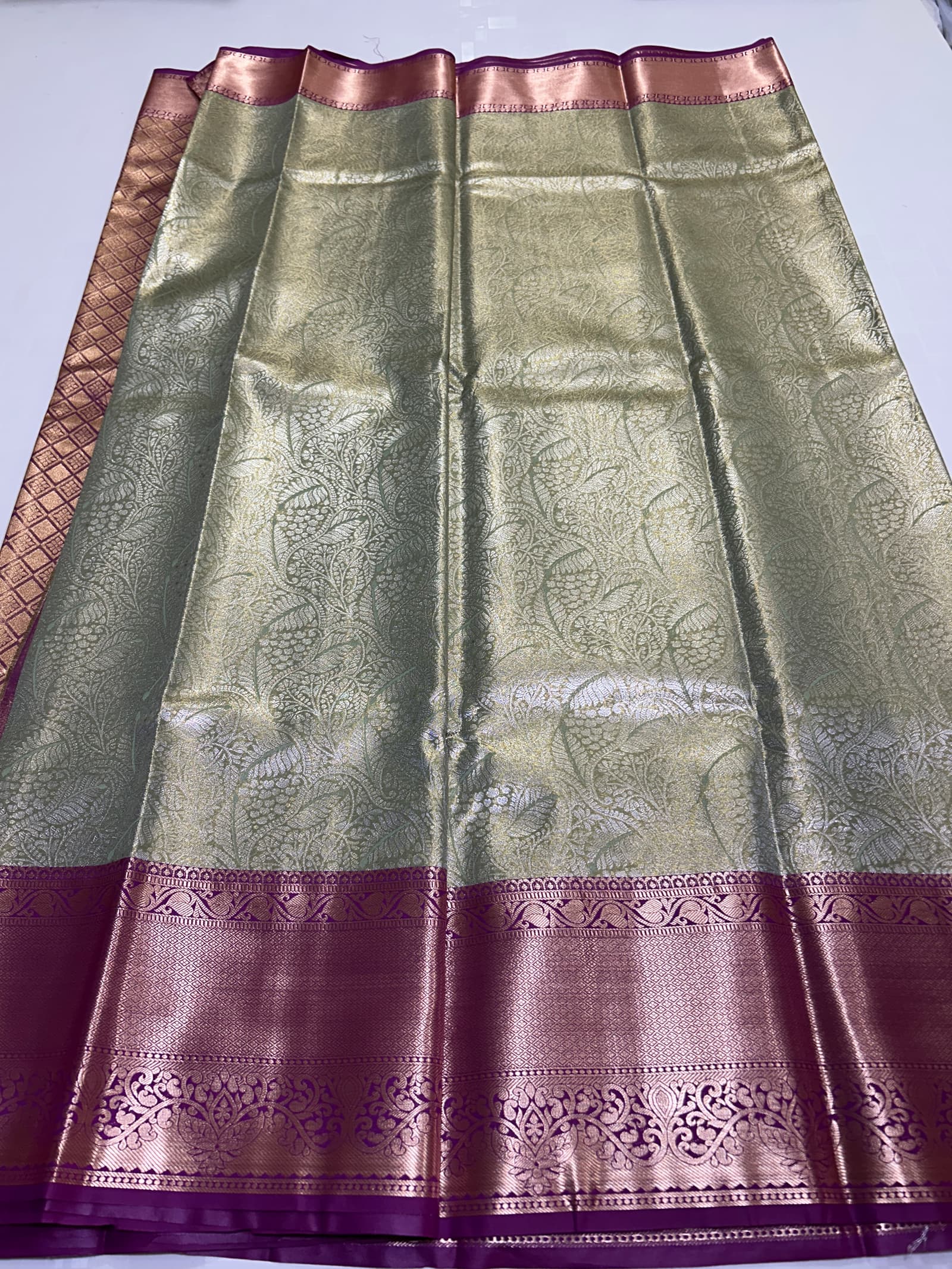 Premium Zari Saree Design