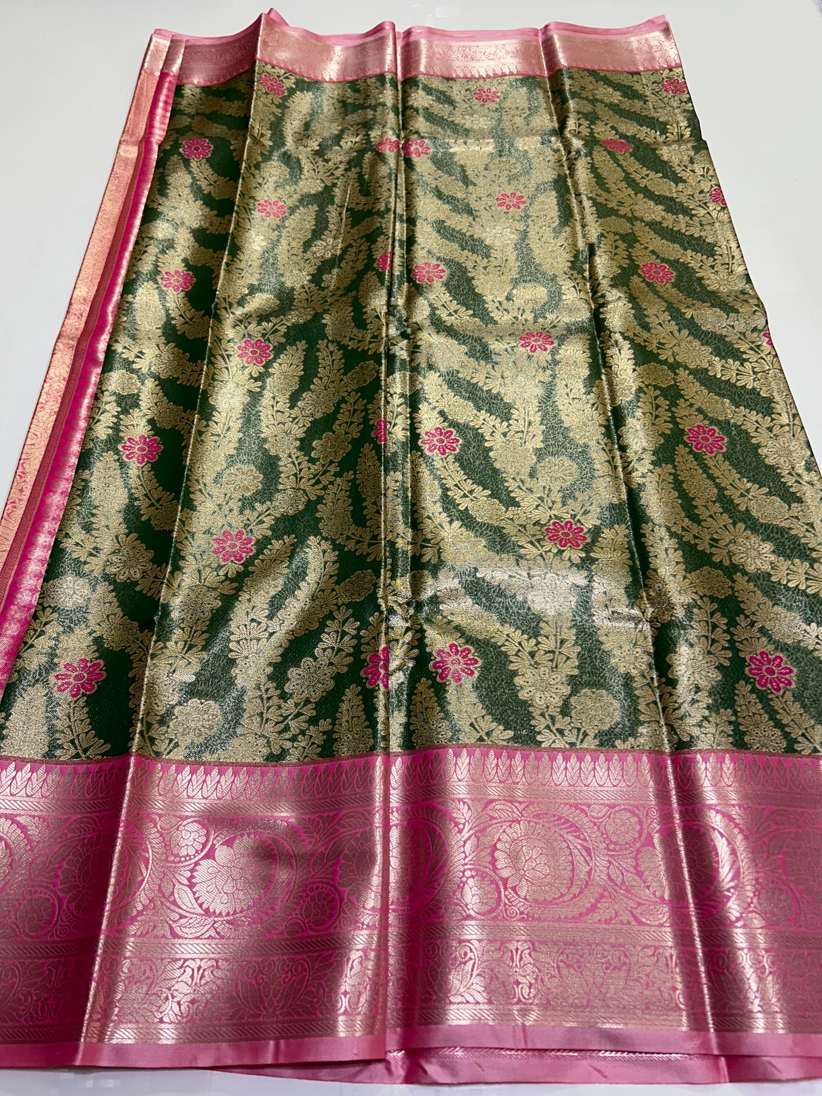 Premium Zari Saree Design