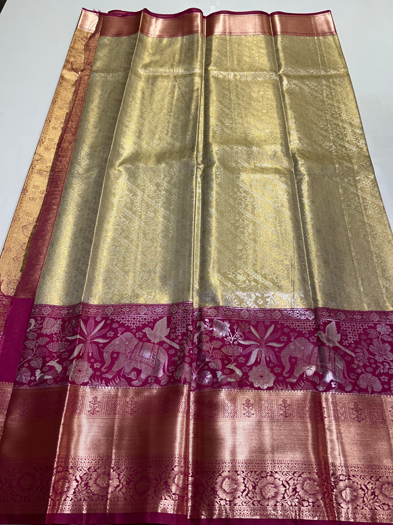 Premium Zari Saree Design