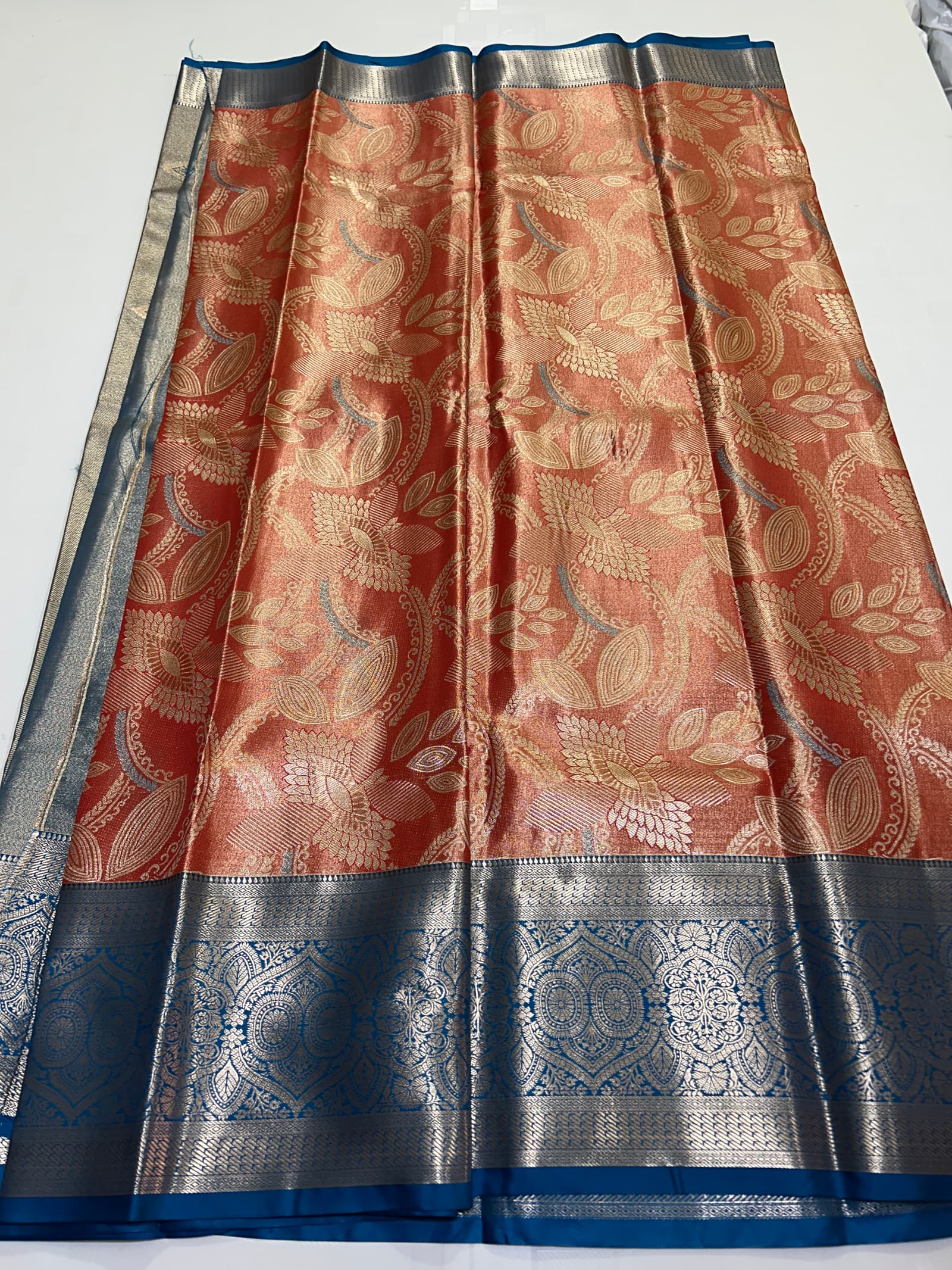 Premium Zari Saree Design