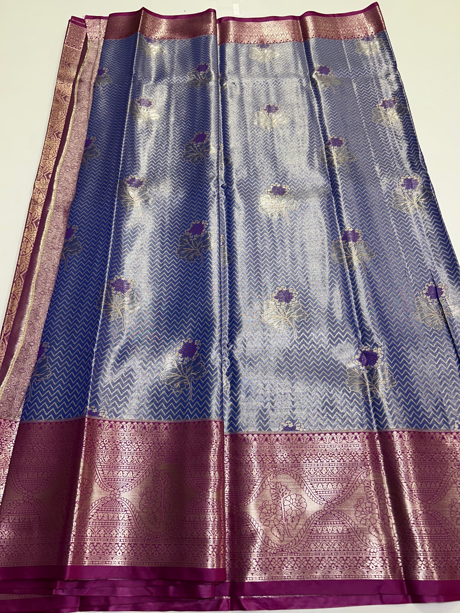 Premium Zari Saree Design