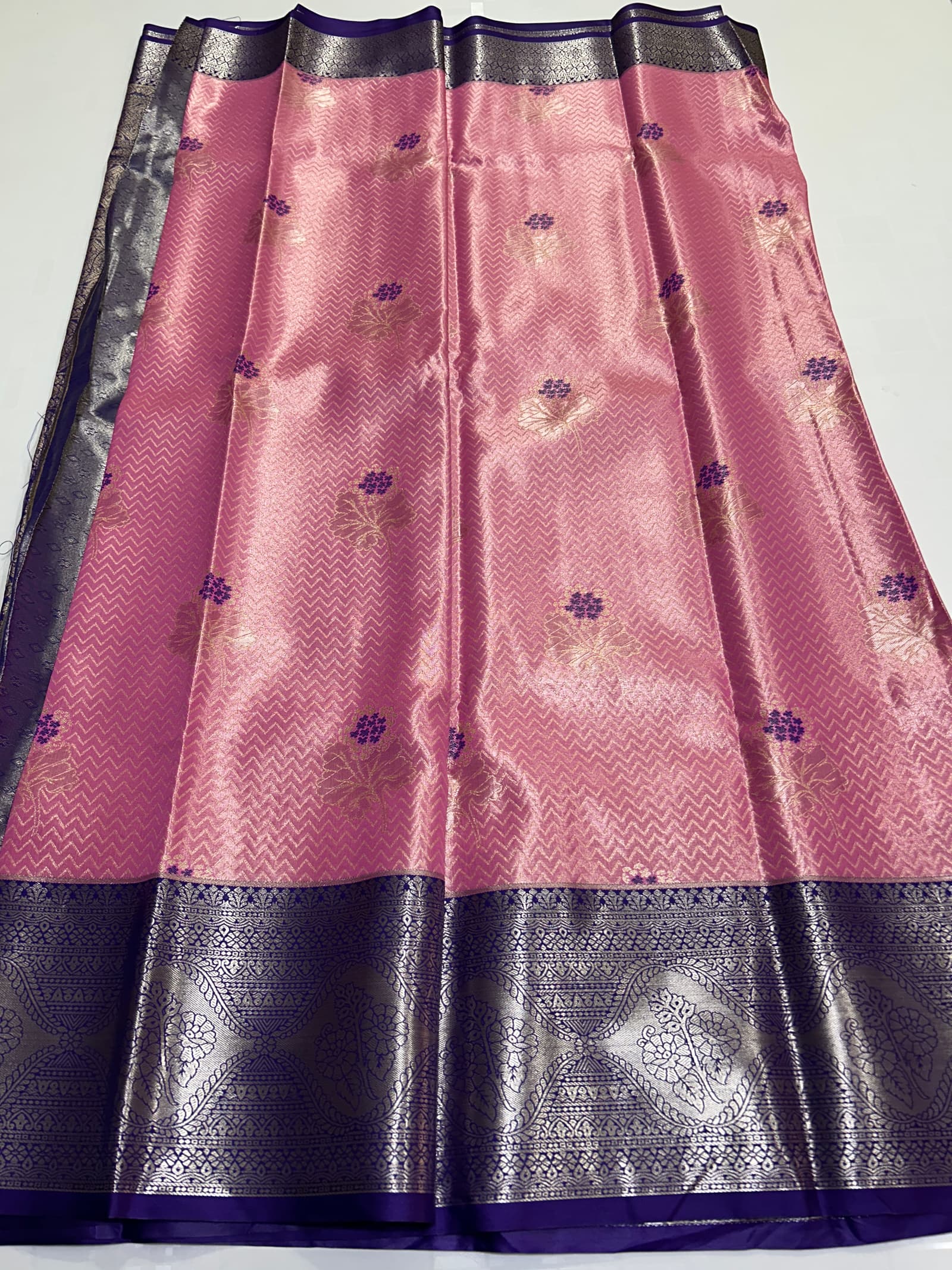 Premium Zari Saree Design